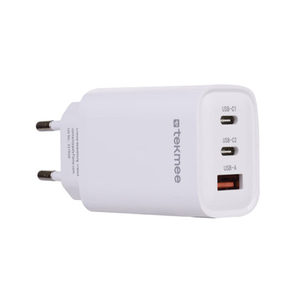 45W Schnellladeadapter mit 3 Anschlüssen – 1x USB-A und 2x USB-C, kompakt