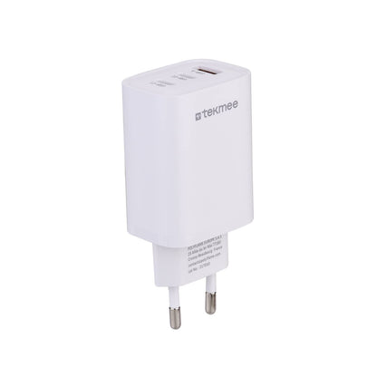 45W Schnellladeadapter mit 3 Anschlüssen – 1x USB-A und 2x USB-C, kompakt