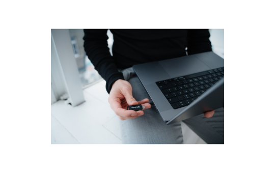 USB-C 3.2 Stick Verbatim, 32GB Speicher, Store 'n' Go, Typ C, Schiebemechanismus