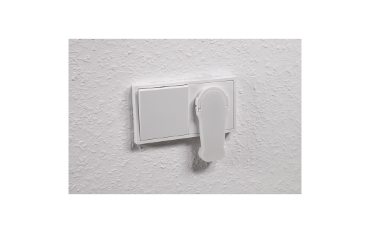 Schutzkontakt-Winkelstecker McPower extra flach, Handgriff, Zugentlastung