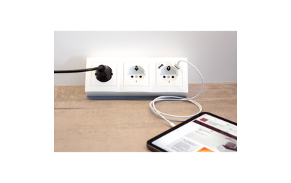 Steckdosenblock McPower ''Flair'' Aufbau, weiß, 3-fach Schutzkontakt + USB
