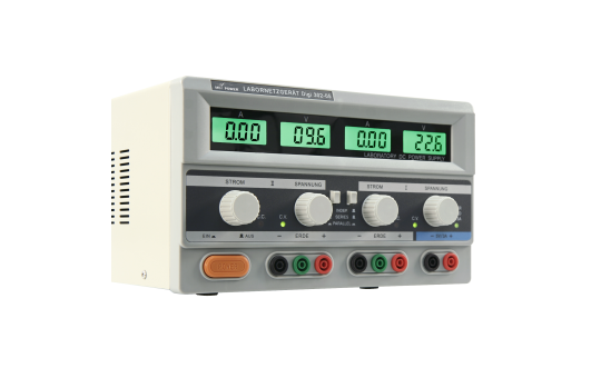 Labornetzgerät McPower ''Digi 302-05'', 2x 0-30V, 0-5A, 1x 5V/3A